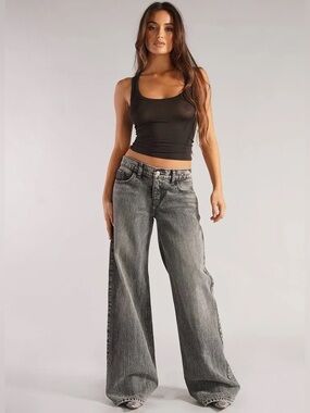 REVICE NWT low rise Wide Leg Jeans